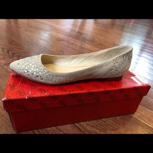 Guess nude suede shoes